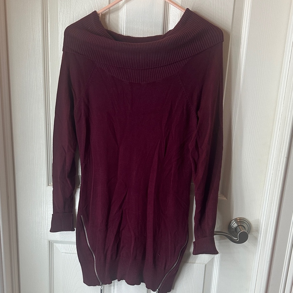 Guess Burgundy Long Sleeve Sweater